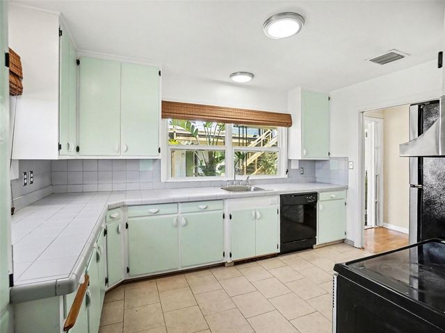 1725 HAMILTON STREET, Eustis, FL 32726