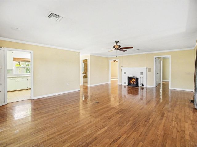 1725 HAMILTON STREET, Eustis, FL 32726
