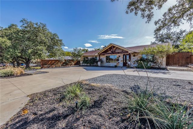 1612 George Bush Drive, College Station, TX 77840