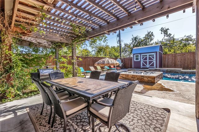 1612 George Bush Drive, College Station, TX 77840