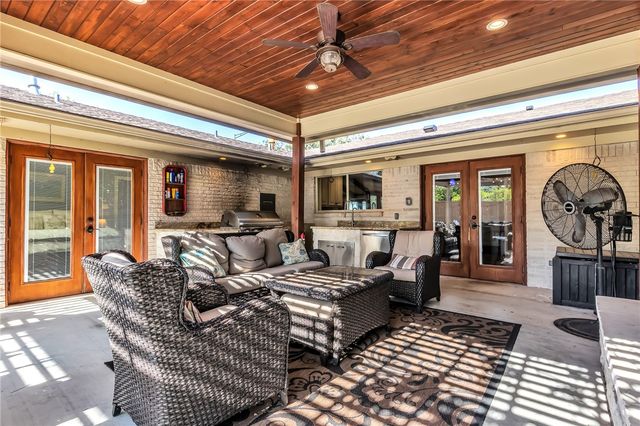 1612 George Bush Drive, College Station, TX 77840