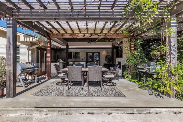 1612 George Bush Drive, College Station, TX 77840