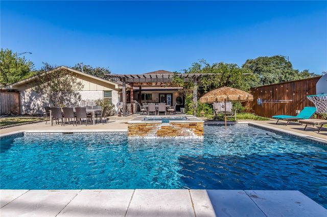 1612 George Bush Drive, College Station, TX 77840