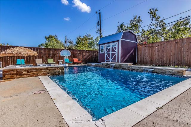 1612 George Bush Drive, College Station, TX 77840