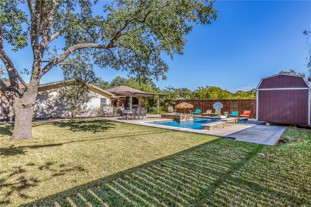 1612 George Bush Drive, College Station, TX 77840