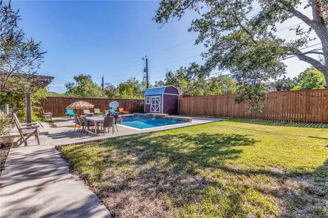 1612 George Bush Drive, College Station, TX 77840