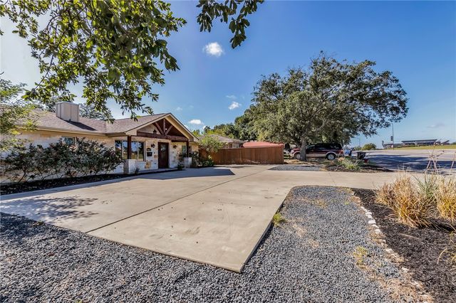 1612 George Bush Drive, College Station, TX 77840