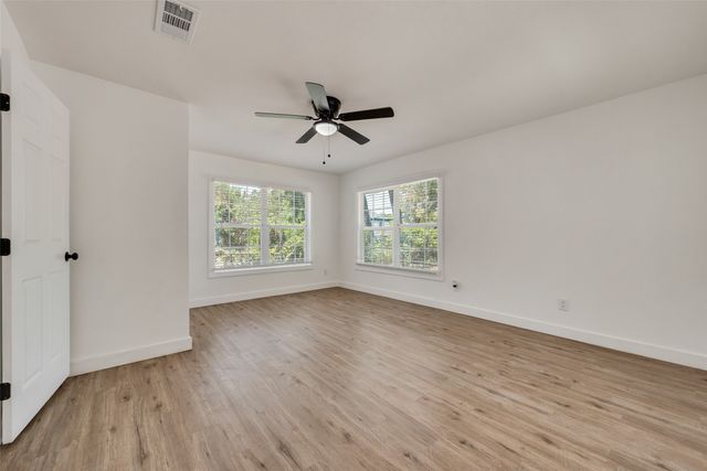 6617 Greenlee Street, Fort Worth, TX 76112