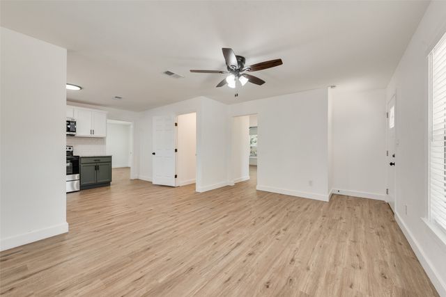 6617 Greenlee Street, Fort Worth, TX 76112