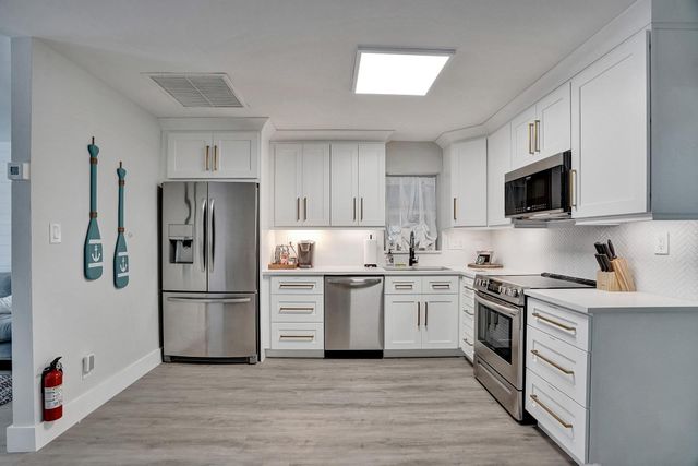 1969 NE 5th Street 1-2, Deerfield Beach, FL 33441