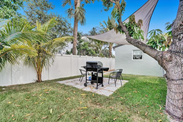1969 NE 5th Street 1-2, Deerfield Beach, FL 33441
