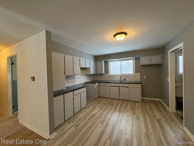 2855 E County Line Road, Hale, MI 48739