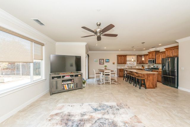 3326 Hotlam Road, Redding, CA 96002