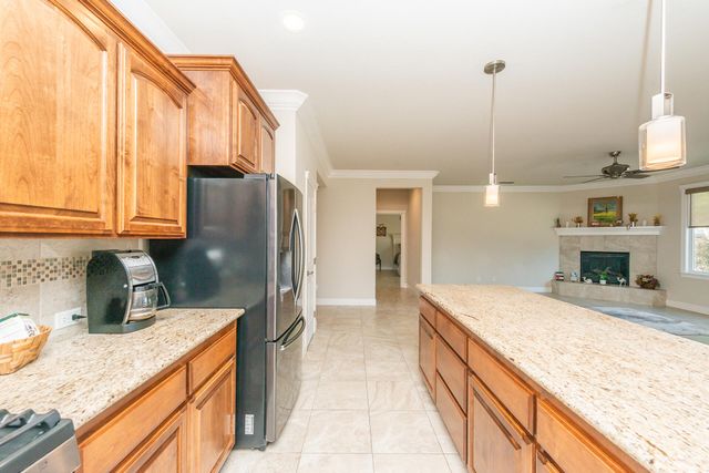 3326 Hotlam Road, Redding, CA 96002