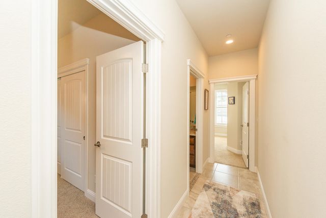 3326 Hotlam Road, Redding, CA 96002