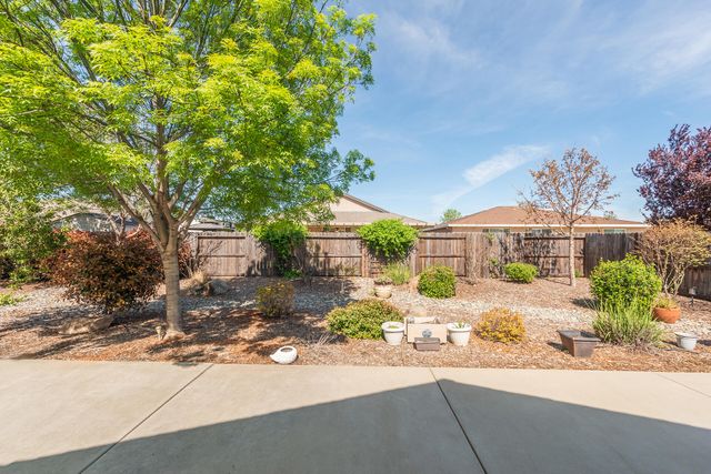 3326 Hotlam Road, Redding, CA 96002