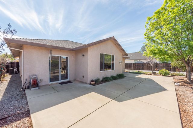 3326 Hotlam Road, Redding, CA 96002