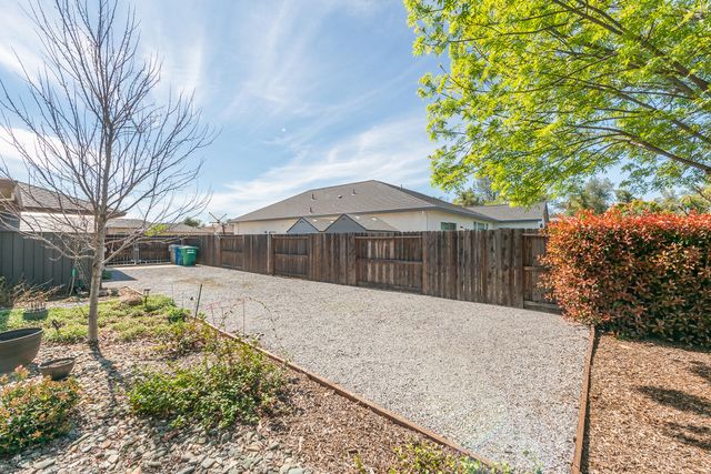 3326 Hotlam Road, Redding, CA 96002