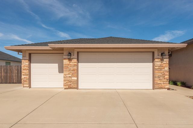 3326 Hotlam Road, Redding, CA 96002