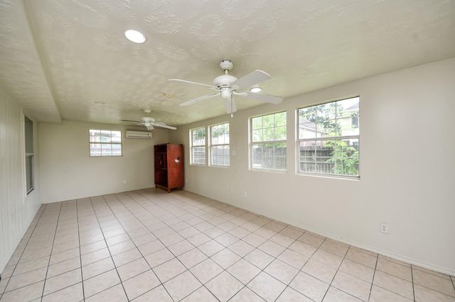 4235 Custer Creek Drive, Missouri City, TX 77459