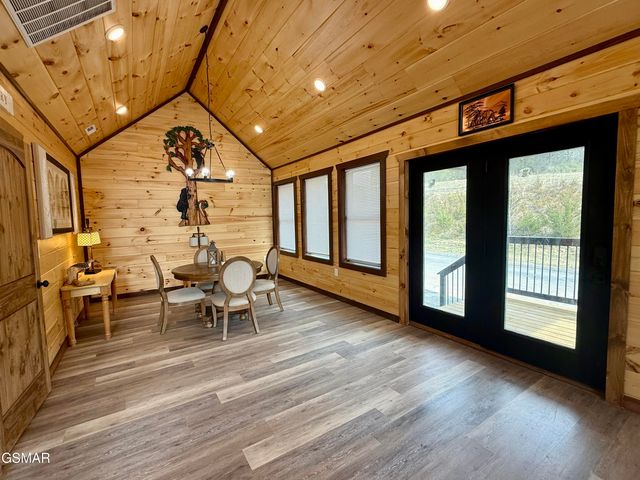 846 Blue Herring Way, Sevierville, TN 37876