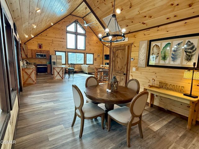 846 Blue Herring Way, Sevierville, TN 37876