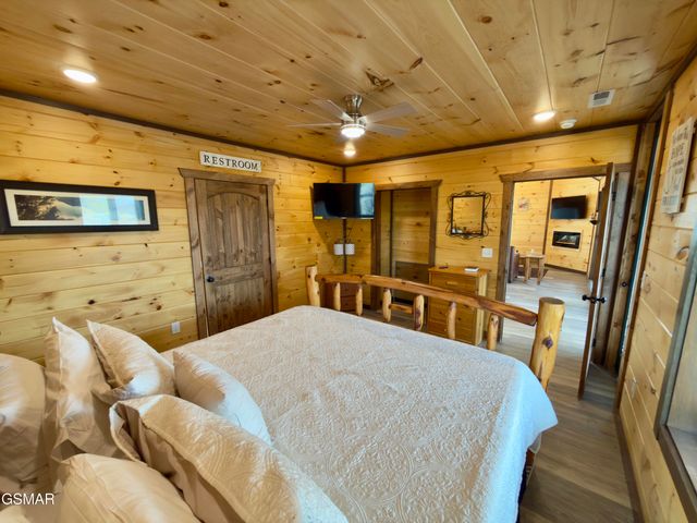 846 Blue Herring Way, Sevierville, TN 37876