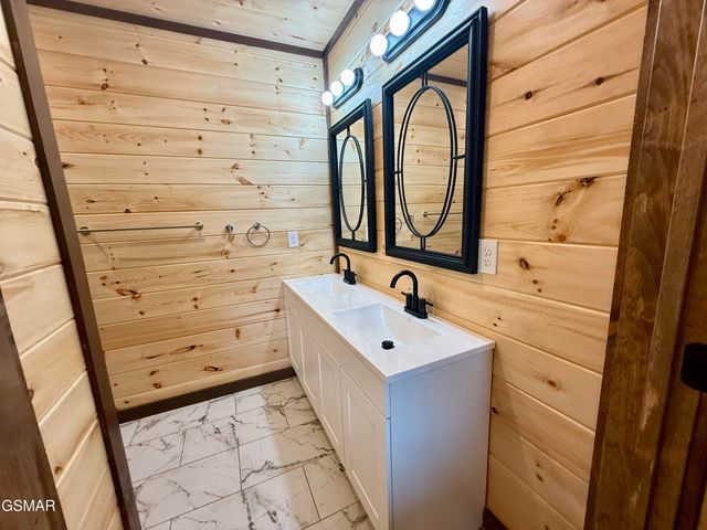 846 Blue Herring Way, Sevierville, TN 37876