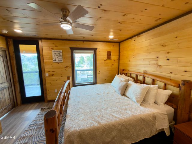 846 Blue Herring Way, Sevierville, TN 37876