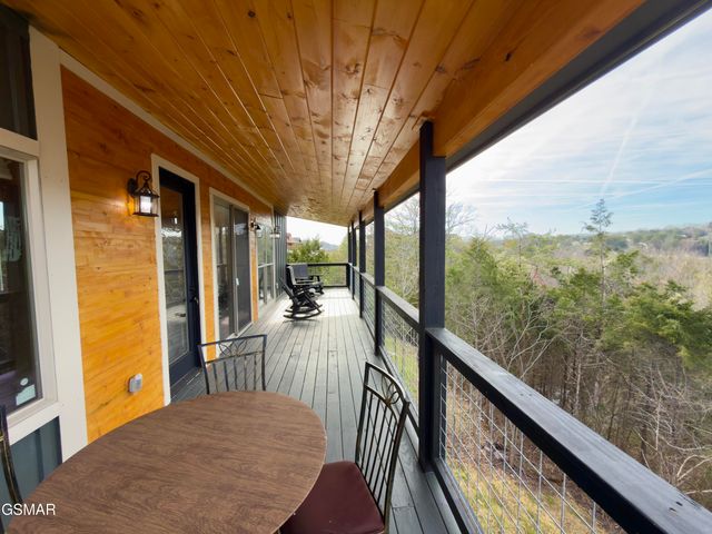 846 Blue Herring Way, Sevierville, TN 37876