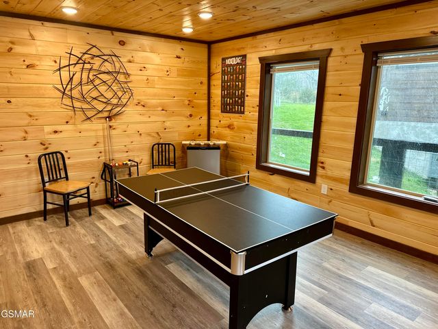 846 Blue Herring Way, Sevierville, TN 37876