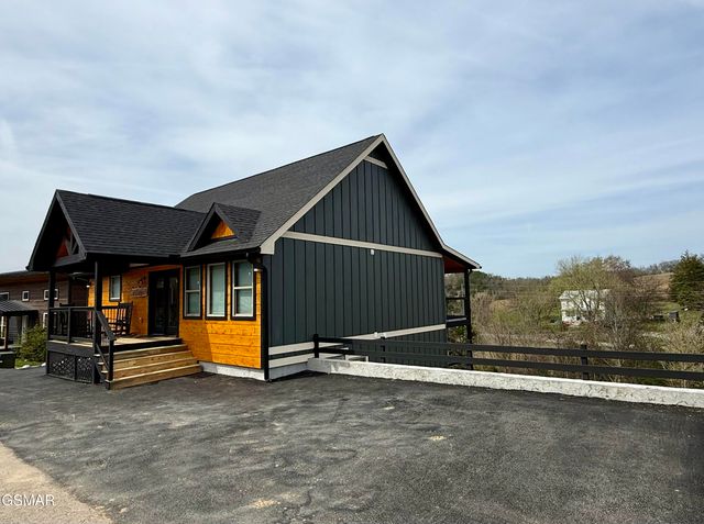 846 Blue Herring Way, Sevierville, TN 37876