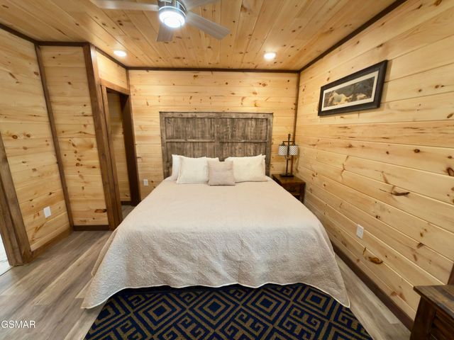 846 Blue Herring Way, Sevierville, TN 37876