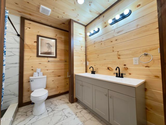 846 Blue Herring Way, Sevierville, TN 37876