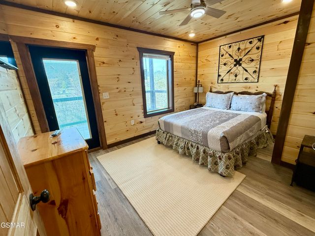 846 Blue Herring Way, Sevierville, TN 37876