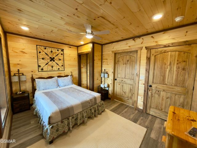 846 Blue Herring Way, Sevierville, TN 37876