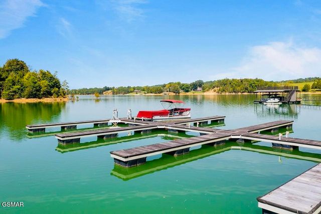 846 Blue Herring Way, Sevierville, TN 37876