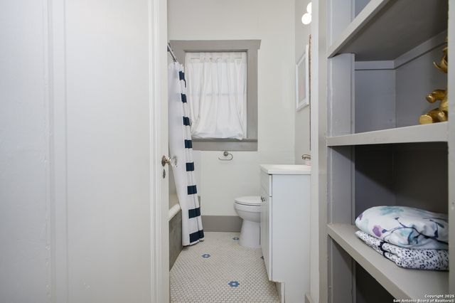 636 W Hollywood Ave., San Antonio, TX 78212