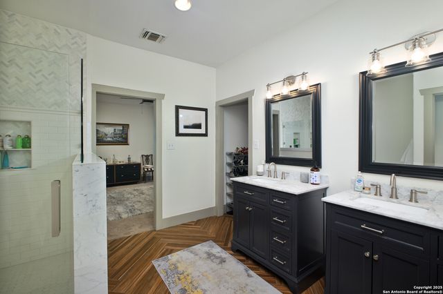 636 W Hollywood Ave., San Antonio, TX 78212