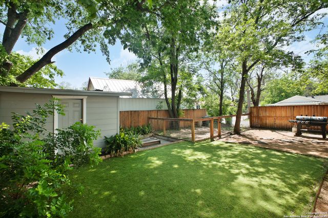 636 W Hollywood Ave., San Antonio, TX 78212