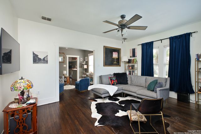 636 W Hollywood Ave., San Antonio, TX 78212