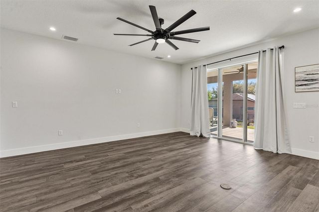 415 N DIXIE DRIVE, Howey In The Hills, FL 34737