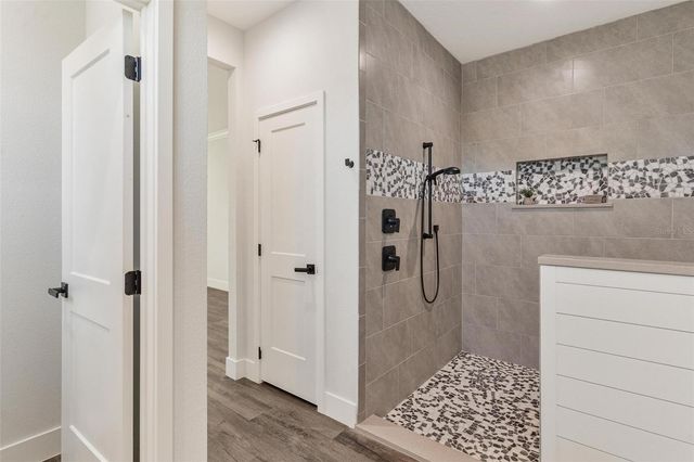 415 N DIXIE DRIVE, Howey In The Hills, FL 34737