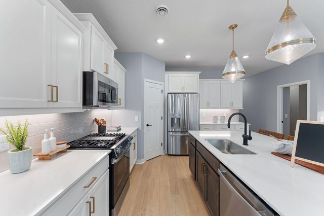 10574 Mississippi Dunes Trail S, Cottage Grove, MN 55016