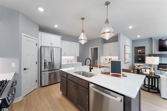 10574 Mississippi Dunes Trail S, Cottage Grove, MN 55016