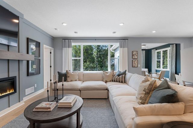 10574 Mississippi Dunes Trail S, Cottage Grove, MN 55016