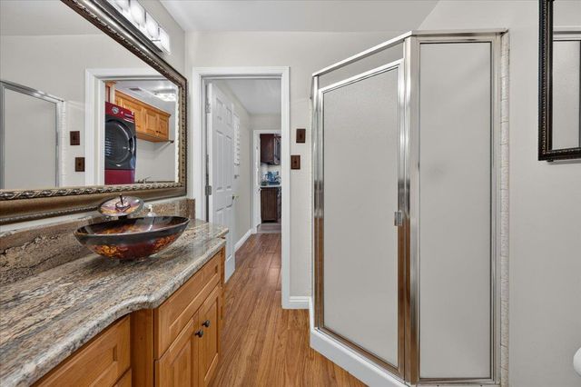 6192 N Fruit Avenue, Fresno, CA 93711