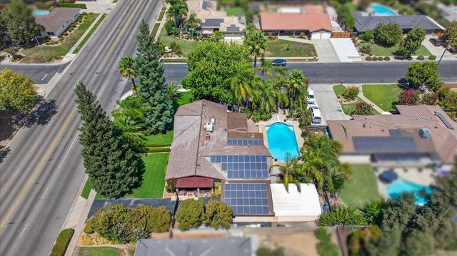6192 N Fruit Avenue, Fresno, CA 93711