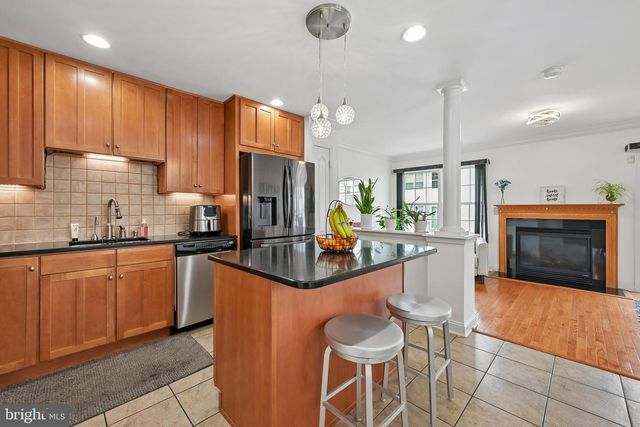 1007 MOORE RD, West Deptford, NJ 08086