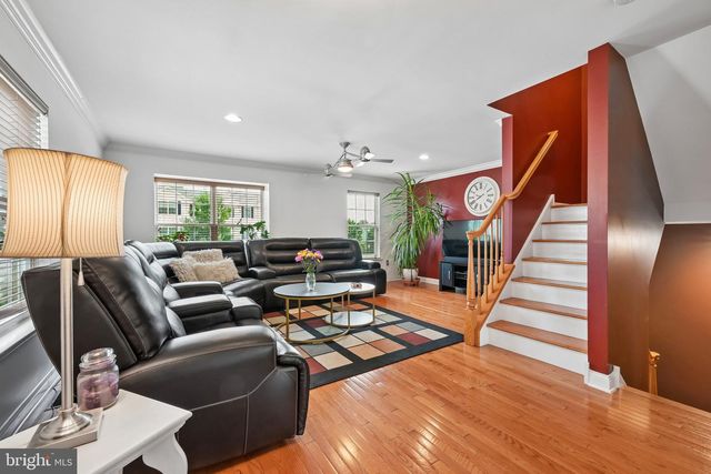 1007 MOORE RD, West Deptford, NJ 08086